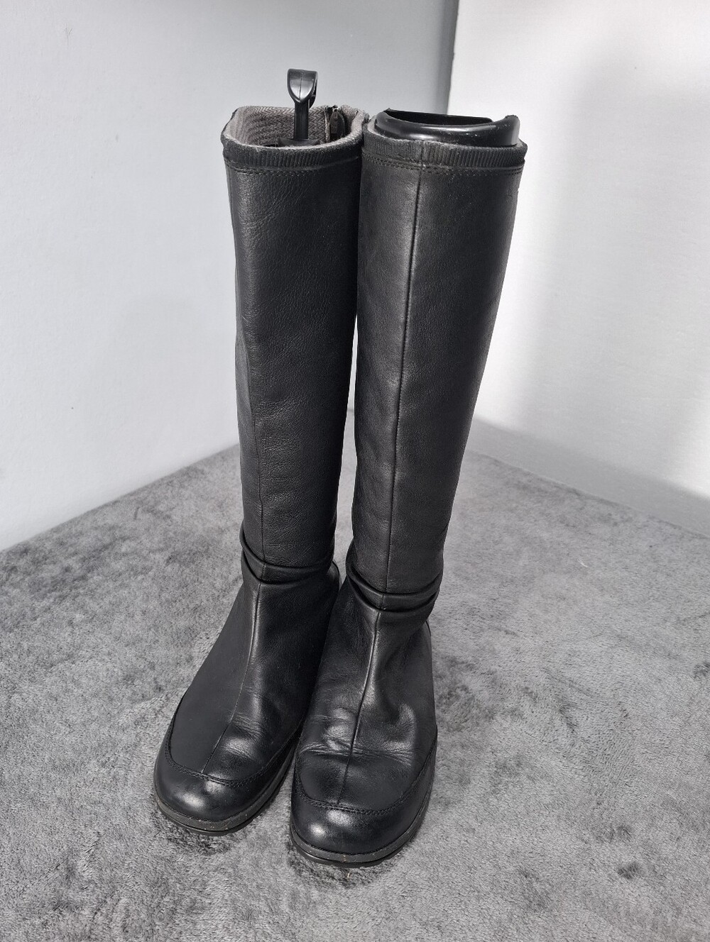 Teva Afton Women's Black Over-the-Knee Leather Boots Sz 8 Comfort Stretch Panels